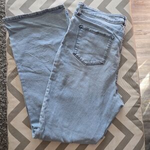 Classic Light Blue Women's Jeans